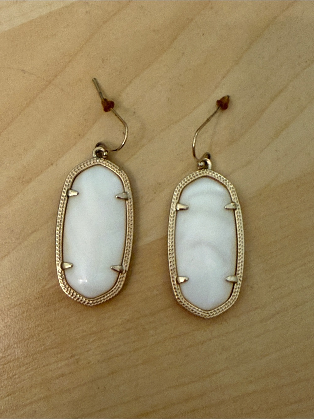 Kendra Scott Elle White Mother of Pearl Gold Drop Earrings